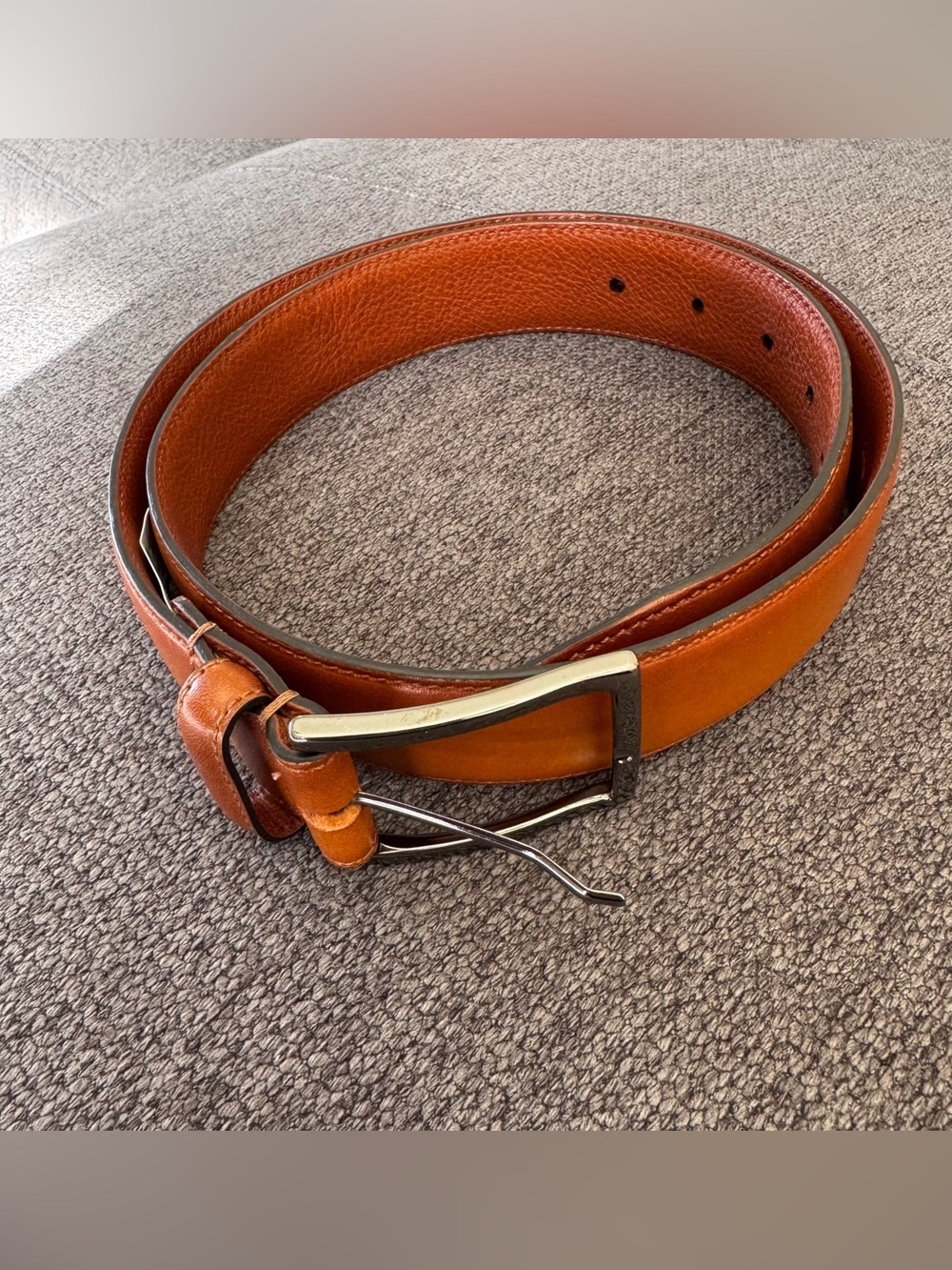 Nordstrom Classic Tan Brown Leather Belt Silver tone Buckle Preppy Italy 32